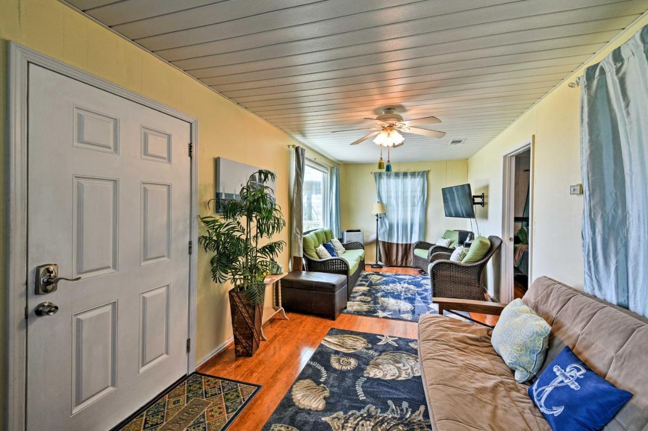 Galveston Beach House With Private Deck And Gulf Views Ngoại thất bức ảnh