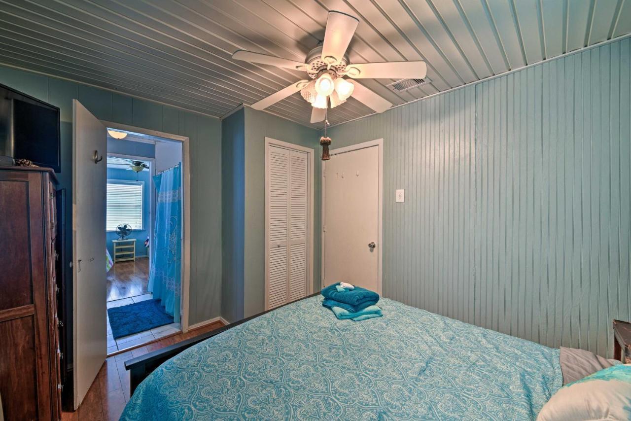 Galveston Beach House With Private Deck And Gulf Views Ngoại thất bức ảnh